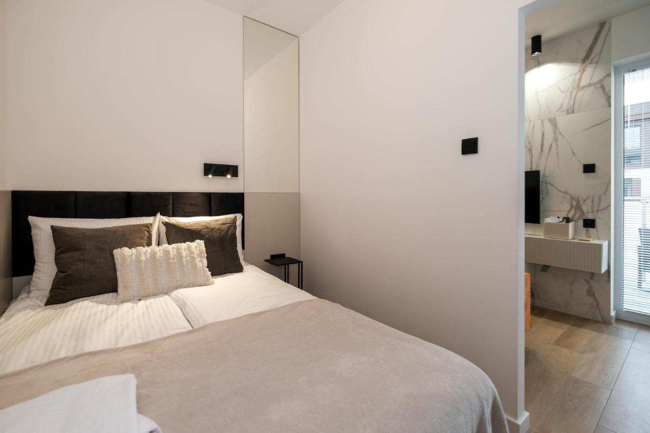 City Mood Apartamenty Lodz Fabryczna 450M Wszystko Nowe Exterior photo